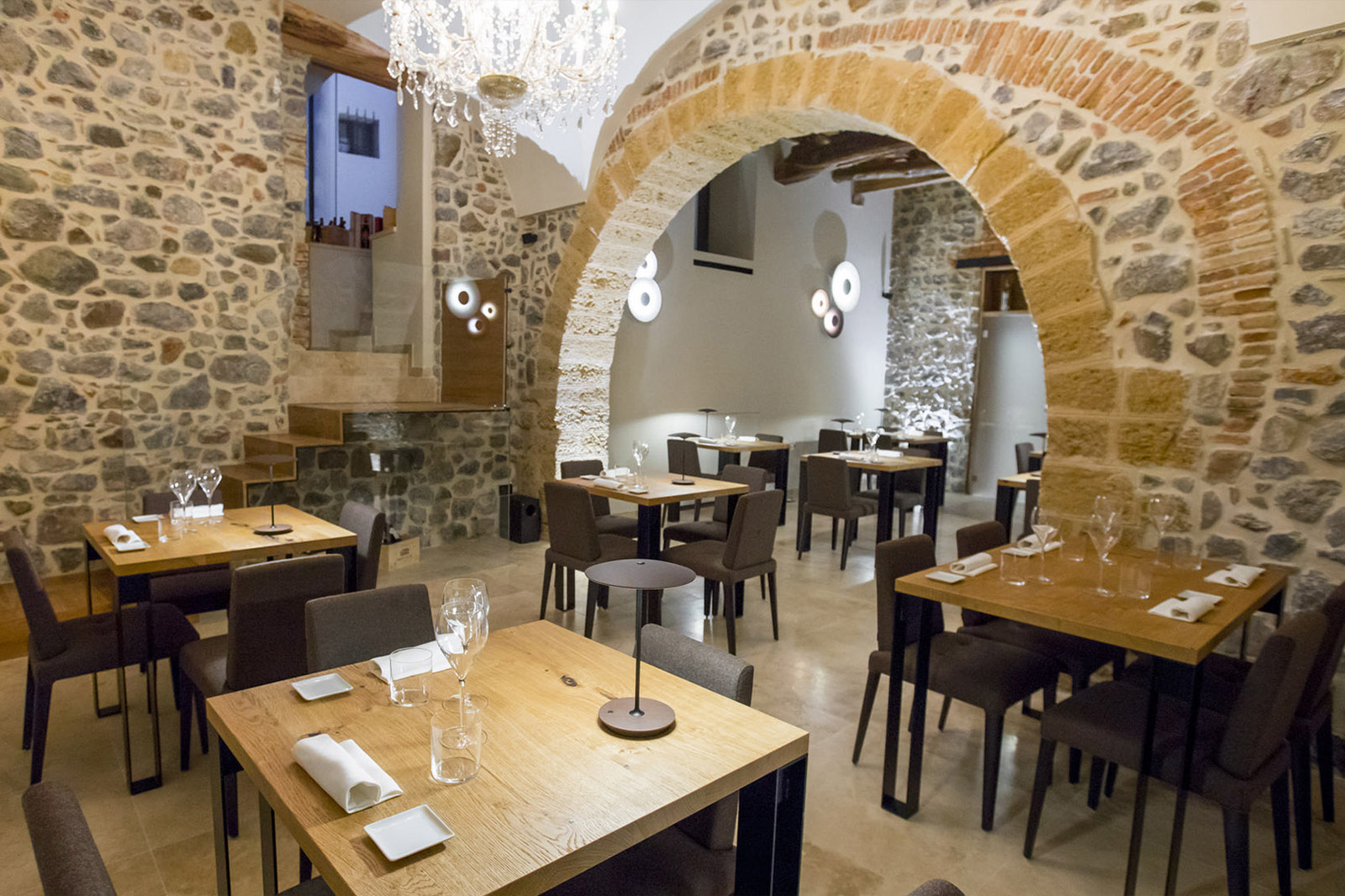 Ristrutturazione ristorante - Cortile Pepe - Palazzo Botta - Restaurant renovation